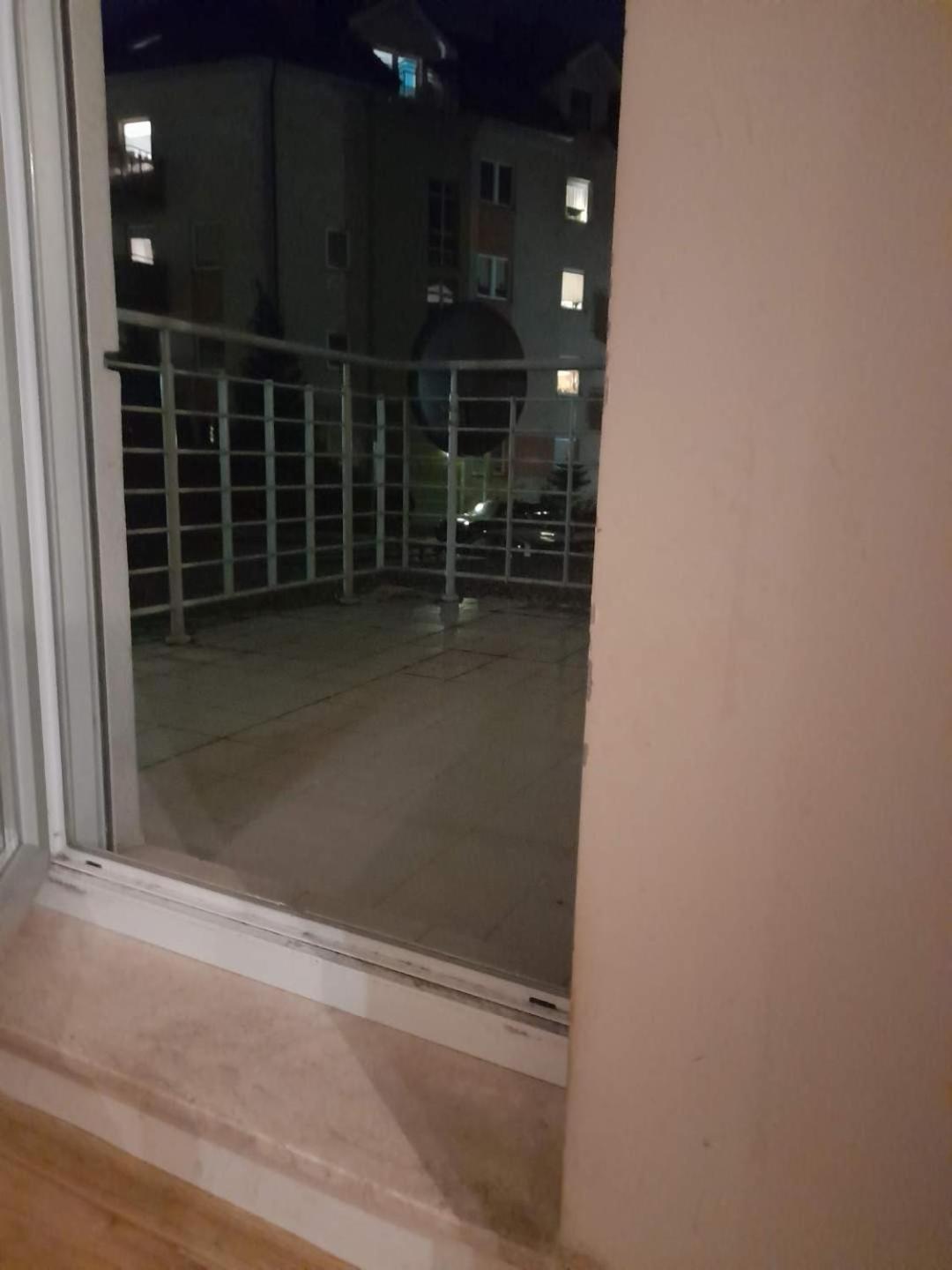 ,mieszkanie ,2 Pokoje,duzy Taras,parking *